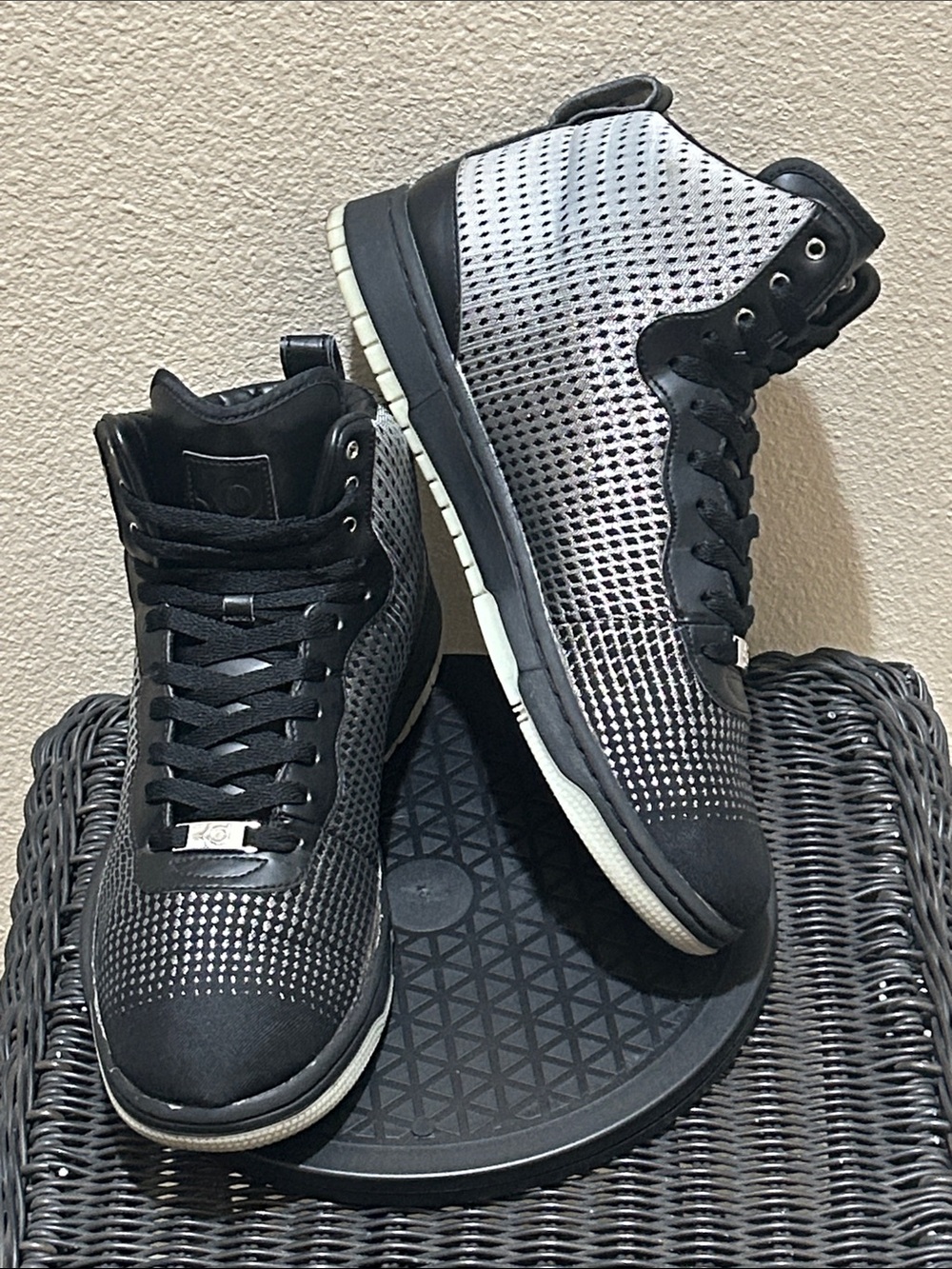 Nike KD 8 Lifestyle ‘Metallic Silver Green Glow’ 749637-004